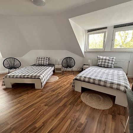 Schoenes Zimmer Im Zentrum - 3 Paderborn Bagian luar foto