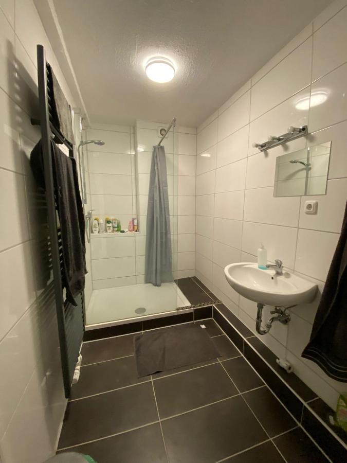 Schoenes Zimmer Im Zentrum - 3 Paderborn Bagian luar foto